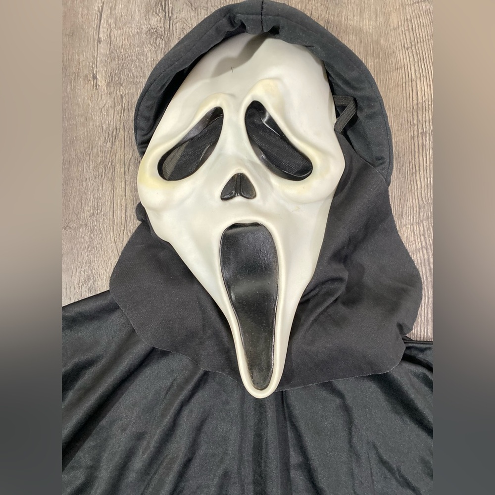 Vintage Scream Easter Unlimited Mask & Adult Costume